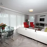 Retron Hotel